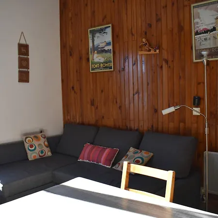 Sud Avec Vue Sur Pyrenees A Font-romeu - Fr-1-580-128